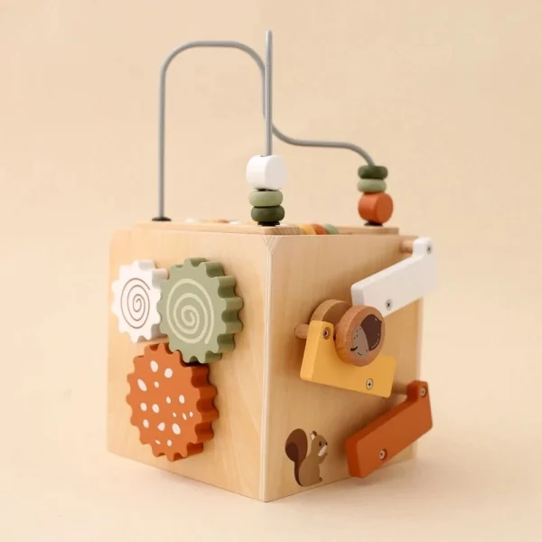cube d'activité montessori en bois engrenage